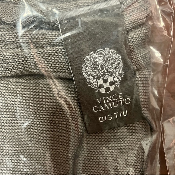 Vince Camuto NWT solid knit wrap scarf gray - Picture 6 of 7